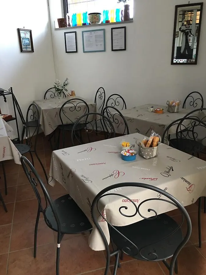 Bed & Breakfast Le Villette Rome Italy